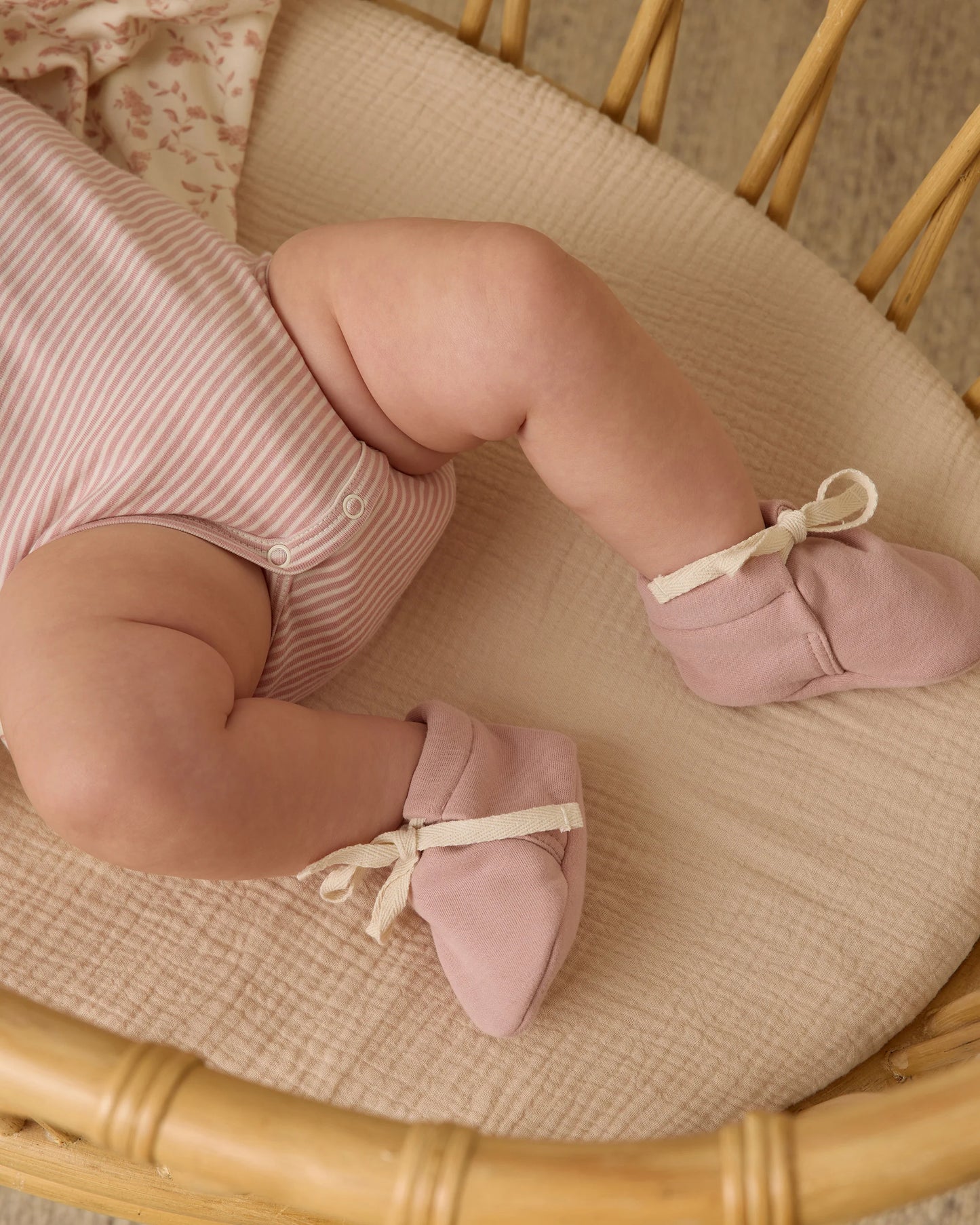 Quincy Mae- Baby Booties