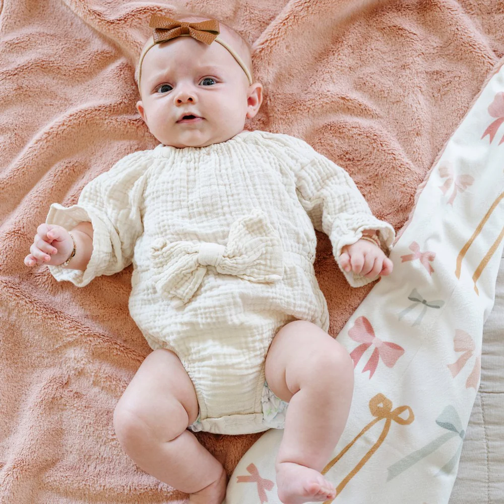 Minky/Lush Receiving Blanket Bows 30 x 40