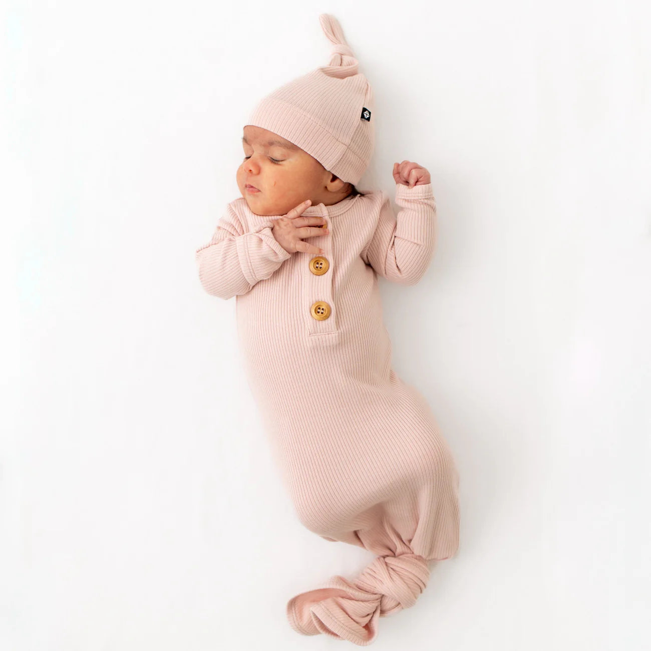 Kyte Baby - Ribbed Knotted Gown with Hat Set