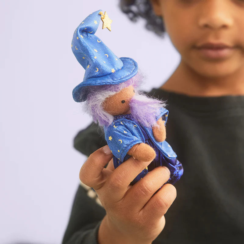 Olli Ella-Holdie Folk Wulfric The Wizard