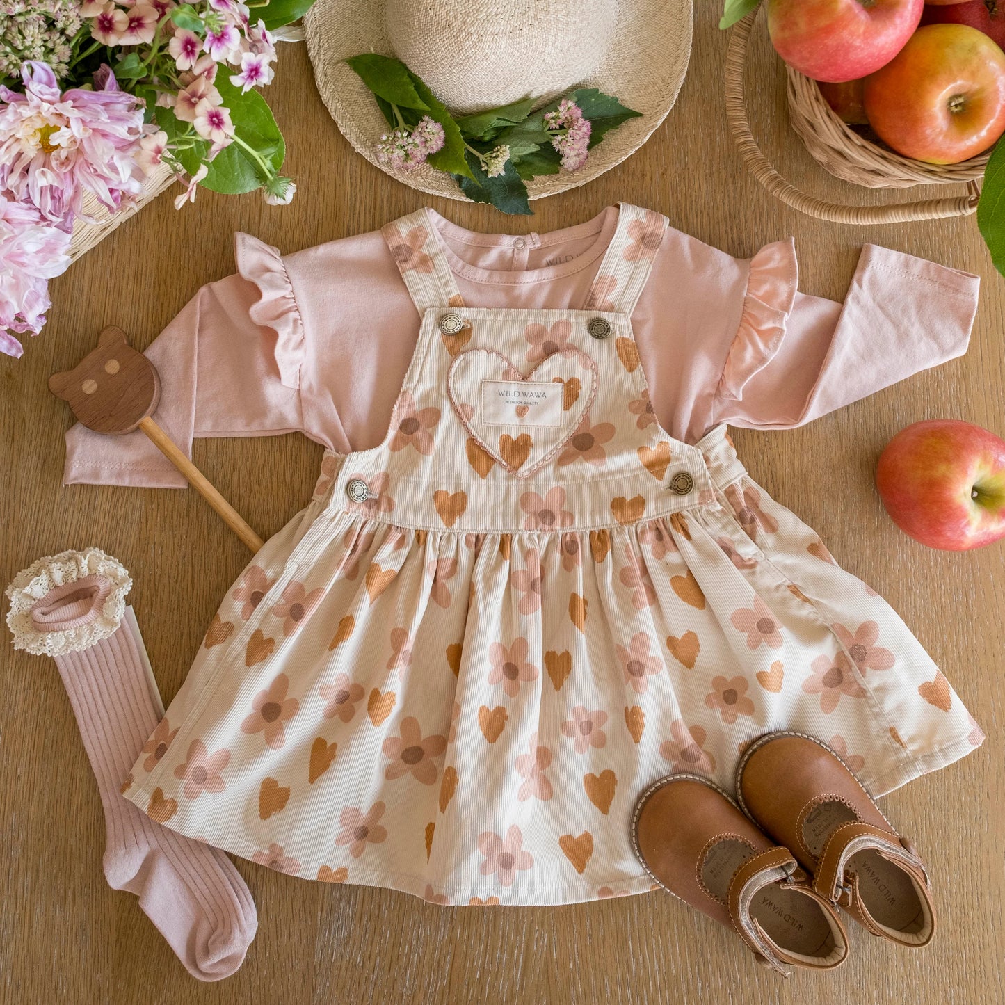 Wild Wawa- Knee High Socks